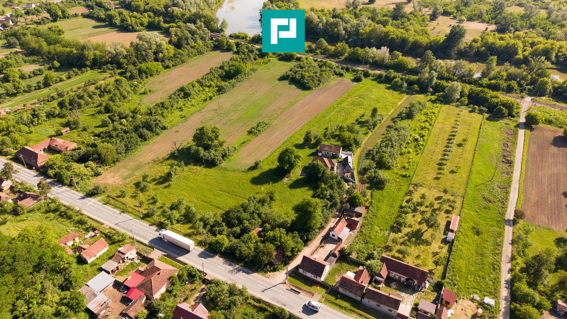 Teren intravilan 5.200 mp – Căpruţa, com. Bârzava - Poză 5