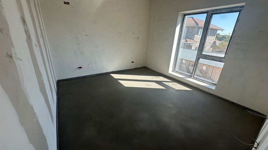 Casă single P+1+M de vânzare în Otopeni - Poză 8