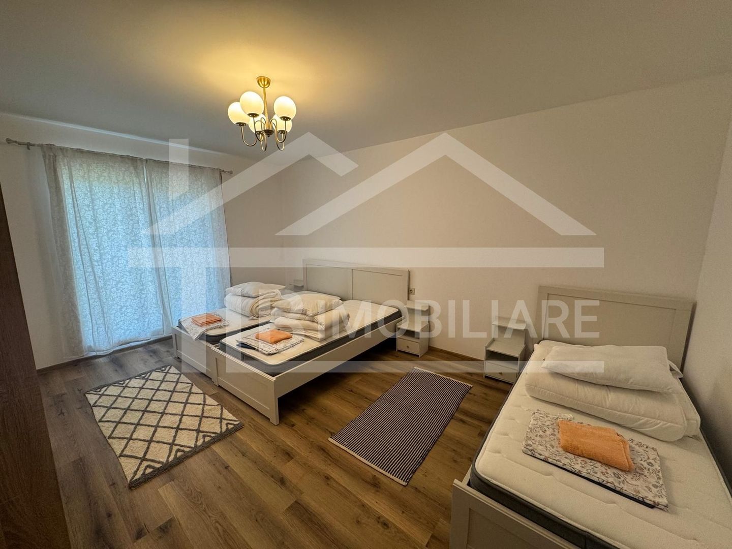 Casa individuala cu 5 camere, 100 mp, Zona Sangiorgiu de Mures - Poză 1