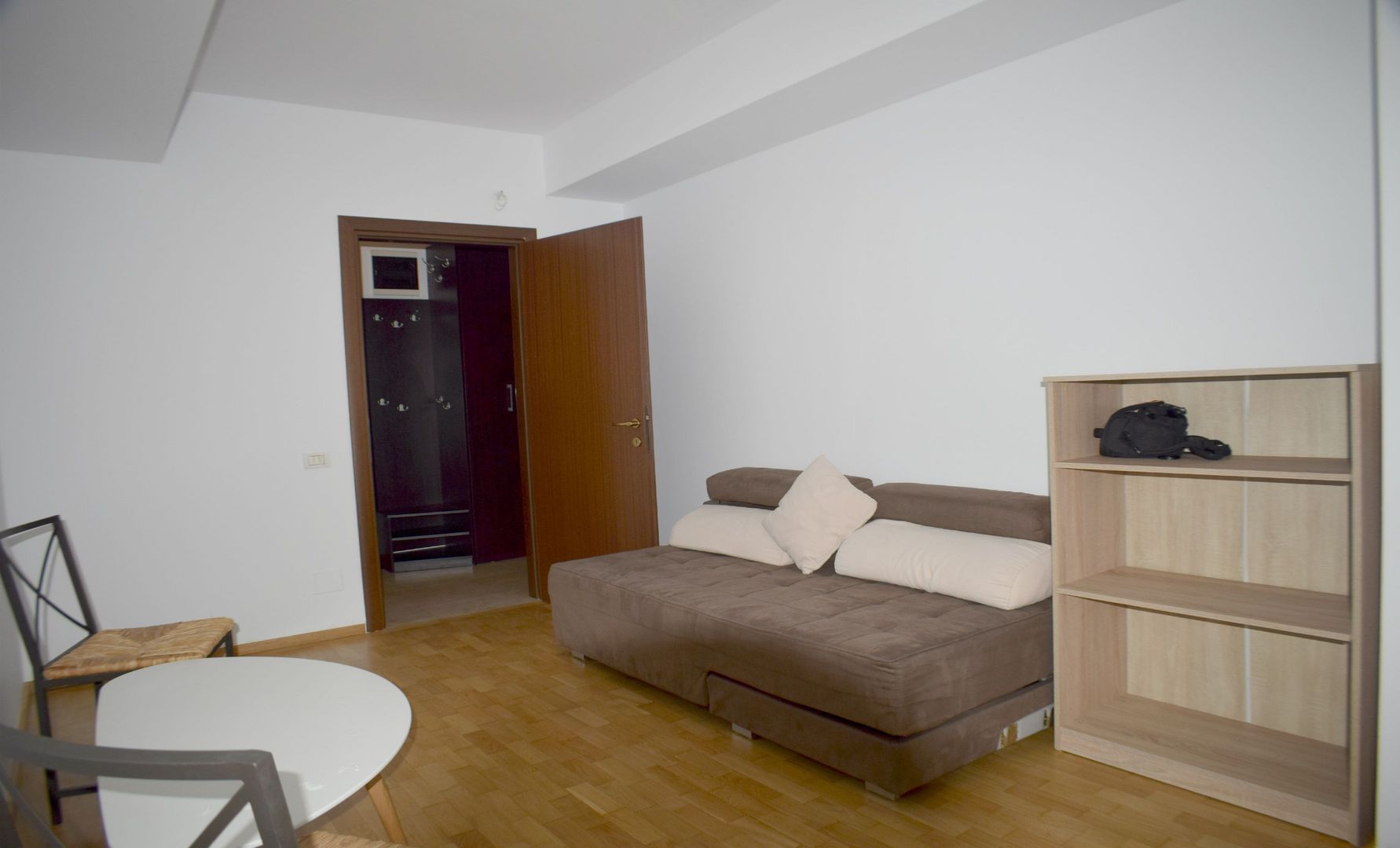 Apartament modern- 3 camere 90 mp  + 2 locuri de parcare - comision 0 - Poză 3