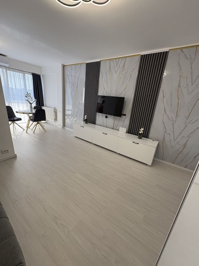 Minis, sector 3 - Poză 2