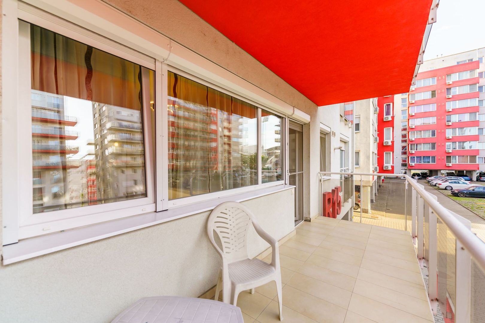 Apartament cu 3 camere la ARED UTA - Poză 1