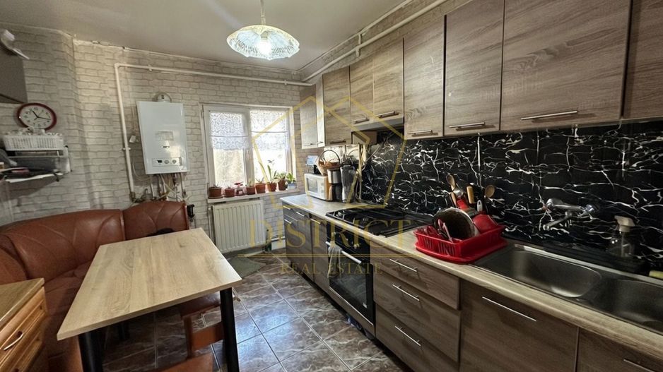 Apartament spatios cu 4 camere | Zona Sagului - Poză 9
