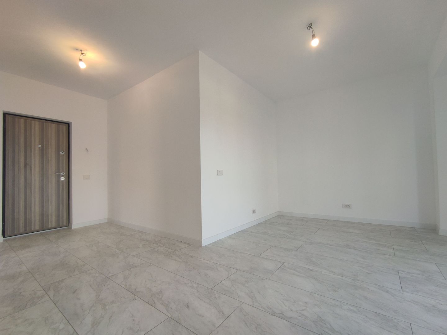 Garsoniera noua de vanzare la 5 minute de metrou laminorului - Poză 6