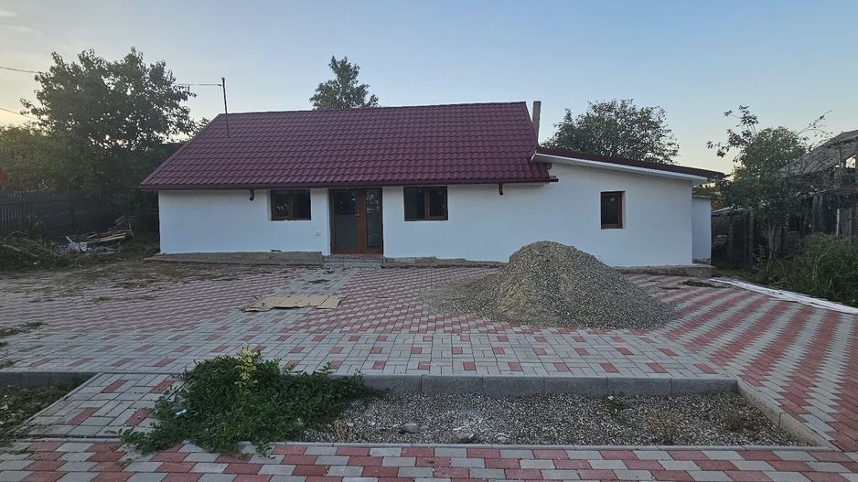 Casă de vânzare în Văleni Secuieni – Fără comision pentru cumpărător - Poză 4