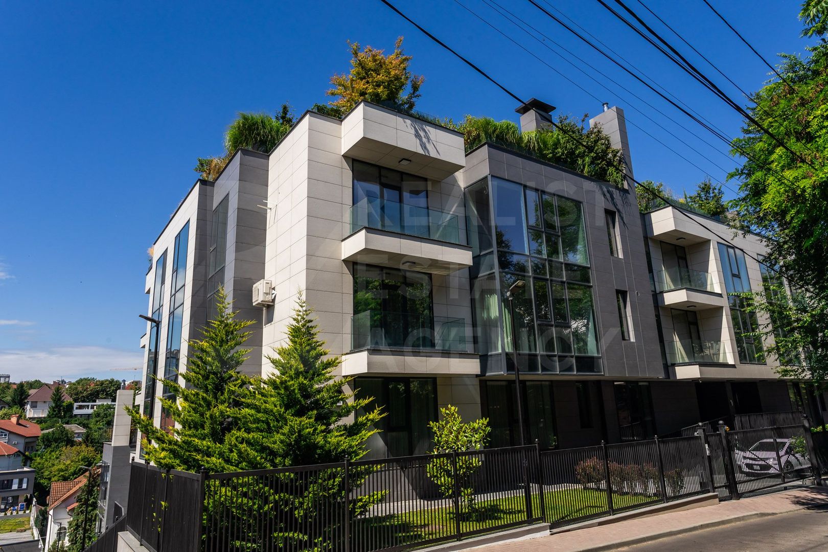 Chirie, apartament, 4 camere, str. Universității, Centru - Poză 21