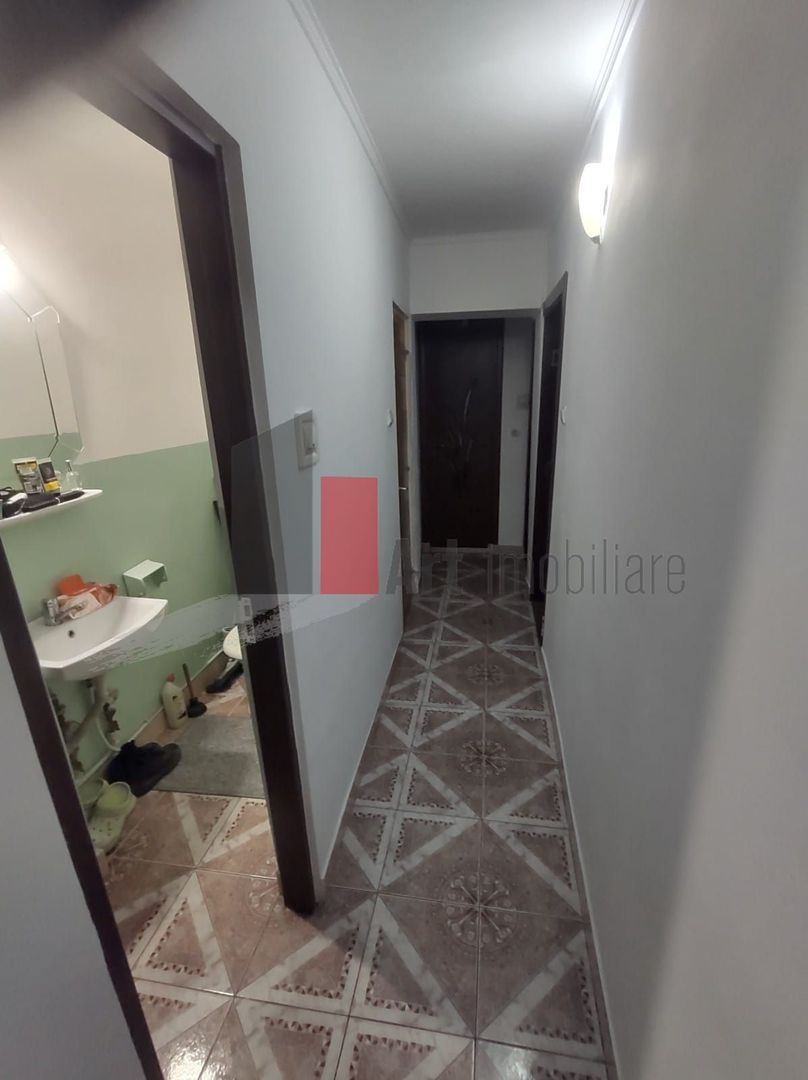 Vânzare apartament 3 camere decomandat Apărătorii Patriei - Spiru Haret - Poză 14