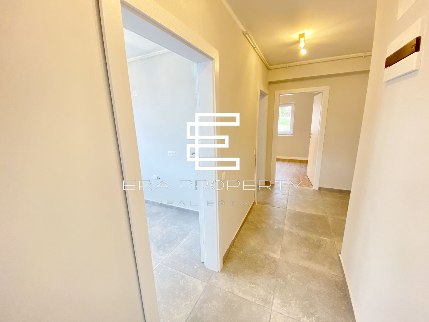 Penthouse 4 camere, 103 mp -intabulat - zona Aeroport Sibiu - Poză 16