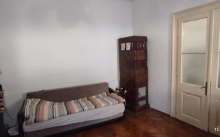 De vanzare! Apartament spatios la curte, zona centrala - Poză 5