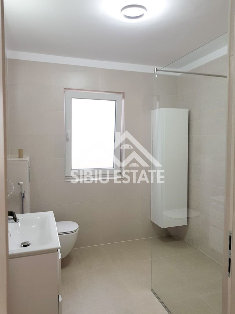 Casa moderna,de inchiriat,cu 4 camere, 3 bai-prima inchiriere Cisnadie - Poză 5