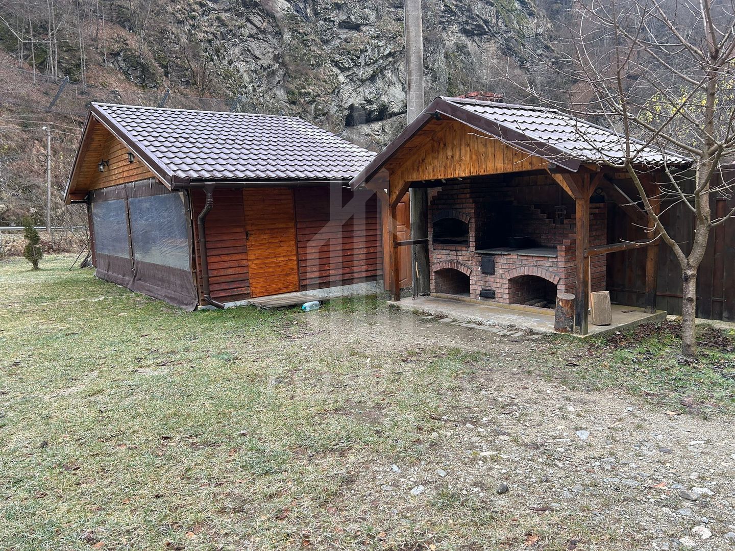 Casă de vacanță în Râu Sadului - Poză 15