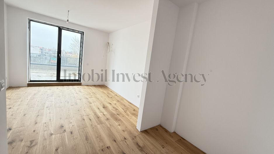 Apartament 4 camere de vanzare Pipera in bloc cu vedere la lac - Poză 22