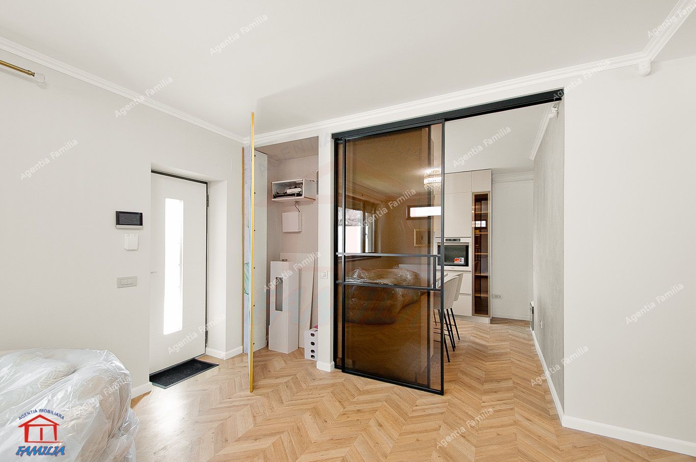 238.000 €  Condominium elegant, nou, în inima orașului Gal - Poză 18