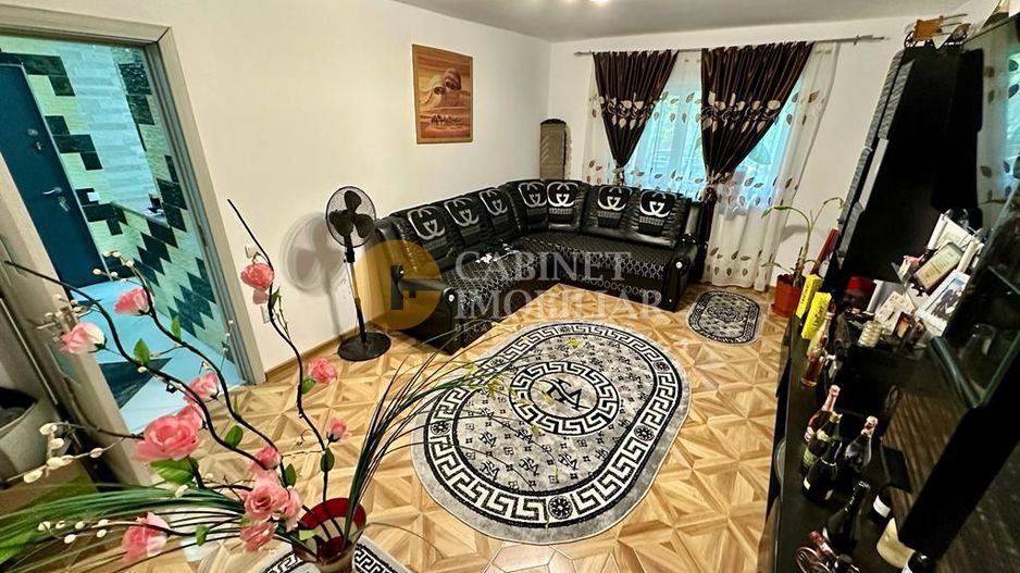 Apartament cu 4 Camere Decomandat - Parter Inalt - Zona Nicolina-Frumoasa - Poză 3