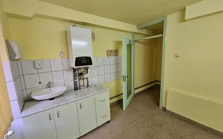 Spatiu comercial pretabil birouri, cabinete medicale, Cetate - Poză 14