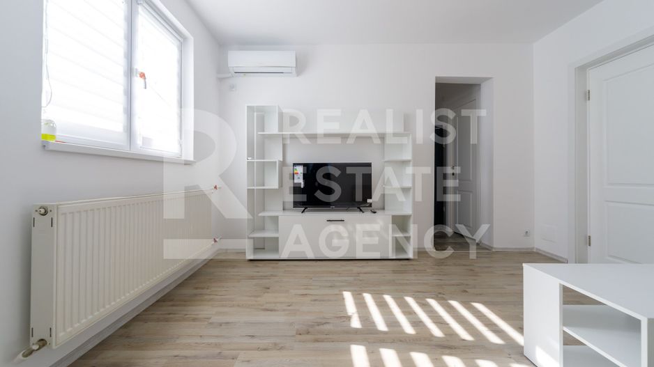 Vânzare, apartament cu 2 camere în zona Drumul Taberei - Poză 2