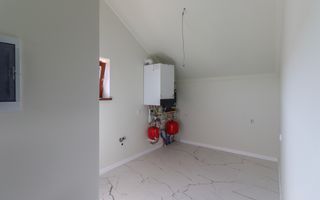 Duplex cu 8 camere in cartierul Buna-Ziua, teren 500 m2 ! - Poză 13