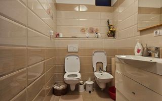 Casă individuala cu 5 camere, 270 mp, Tractorul - zona Coresi - Poză 12