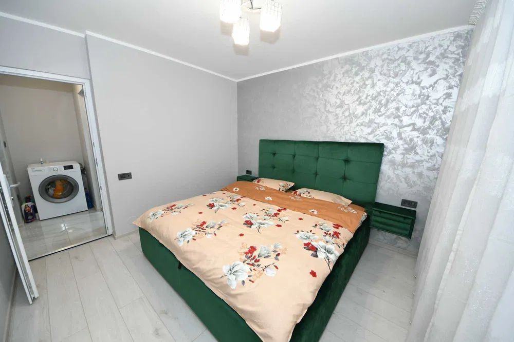 Apartament 3 camere dec,Micro 17,et 1 - Poză 2