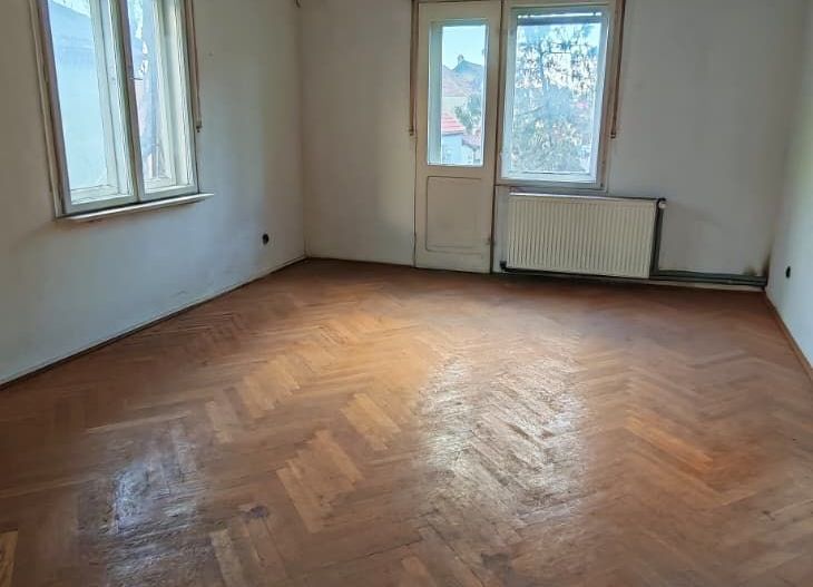 Vila + teren 1053 mp. zona Aurel Vlaicu - Poză 6