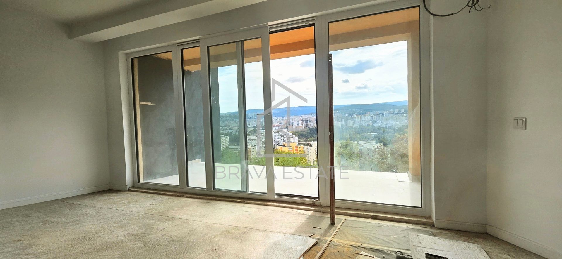 Duplex finisat, 170 mp, teren 250mp, 4 camere, 2 băi, 2 terase, Grigorescu - Poză 5
