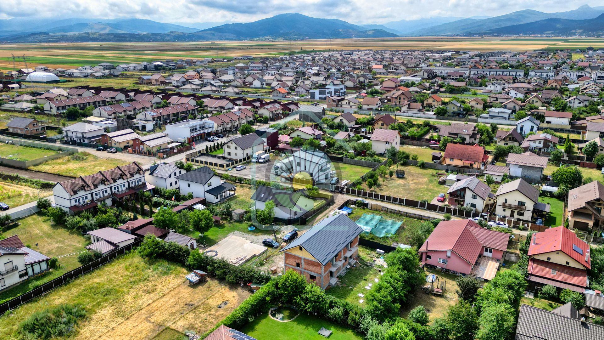 CASA  5 CAMERE IZVOR-TARLUNGENI - Poză 31