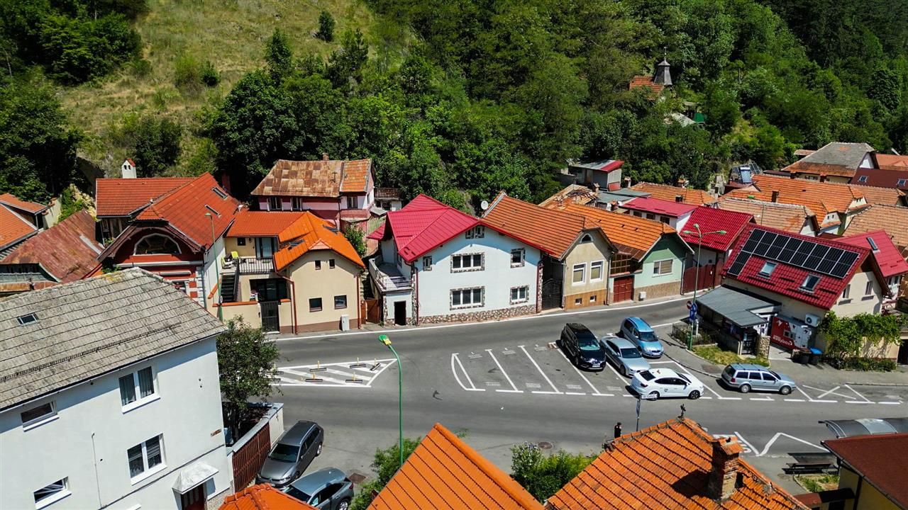 Oportunitate rezidential/investitional in Centrul Istoric Medieval al Brasovului - Poză 3