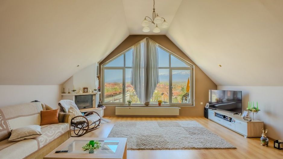 Casa individuala cu teren mare, vedere spre munti,  Avrig,  jud. Sibiu - Poză 11