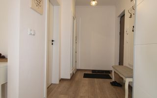 Torontal, 2 camere, centrala proprie - Poză 9