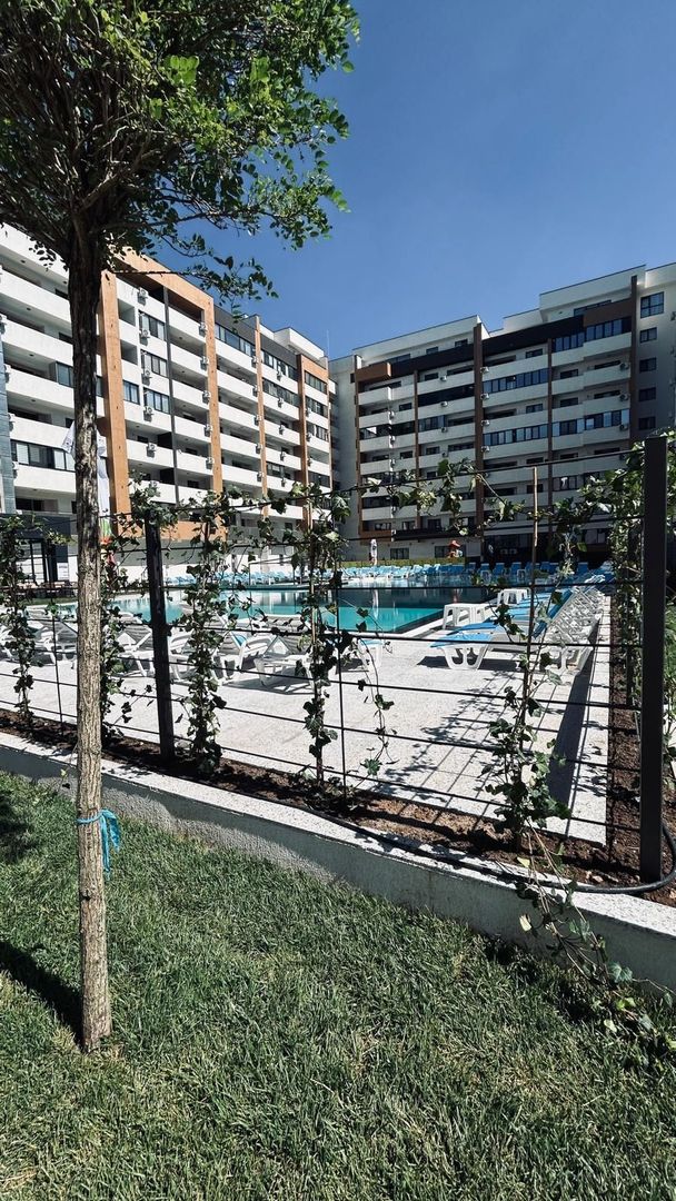 Garsonieră cu loc de parcare , Mobilată si utilată,piscina,metrou Berceni - Poză 1