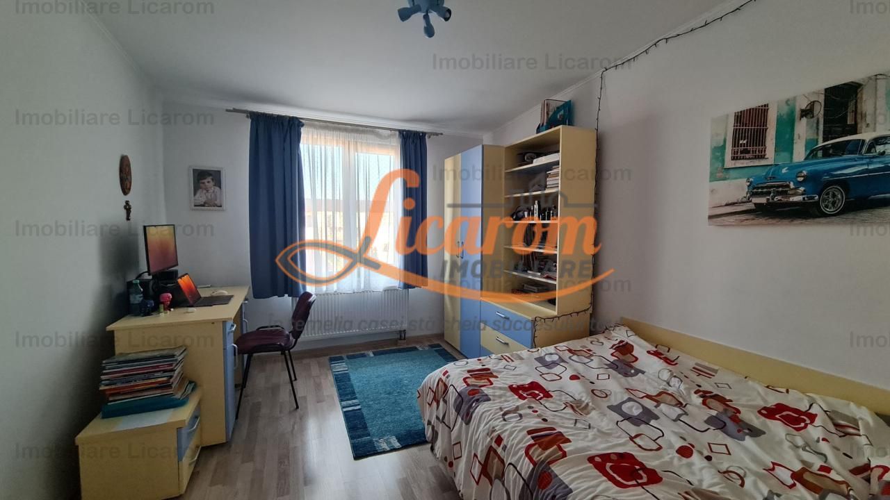 Duplex Sanpetru P+E,5 camere,teren 375 mp,260000 euro - Poză 3