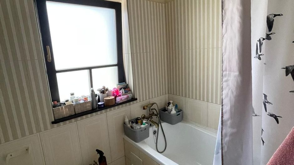 Casă modernă mobilată | 3 dormitoare |  Ansamblu privat | Strada asfaltata - Poză 9