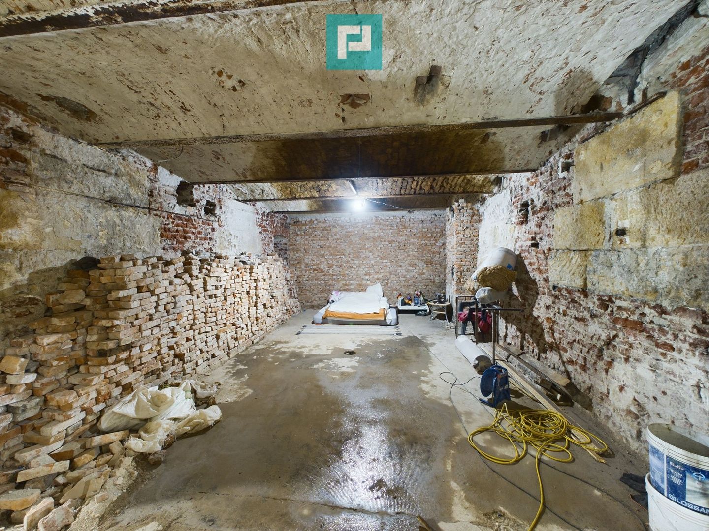 Spațiu ultracentral la demisol - Poză 6