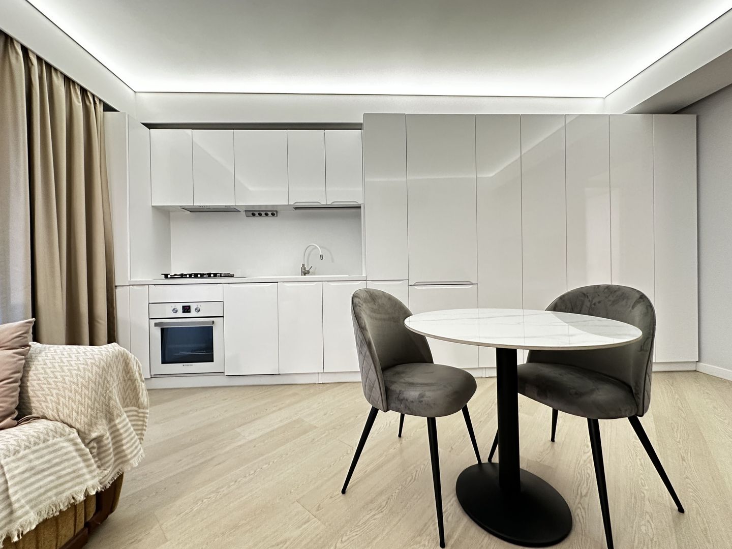 Apartament 2 camere complet mobilat, parcare inclusă I Cortina North - Poză 5