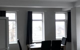 De inchiriat 2 apartamente cu 2 camere, etaj 1/2, strada Domneasca, 500 E - Poză 1