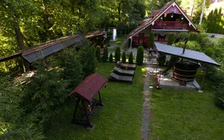 Casă de Vacanță Amenajată | Vălișoara DJ107M | Ciubăr · Foișor · BBQ | - Poză 29