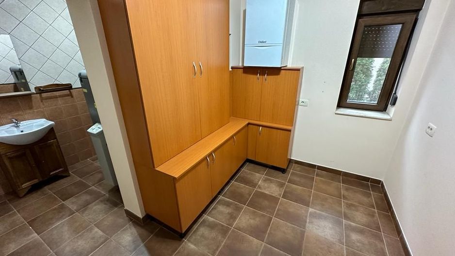 VILA  - ARADULUI. -British - Poză 30