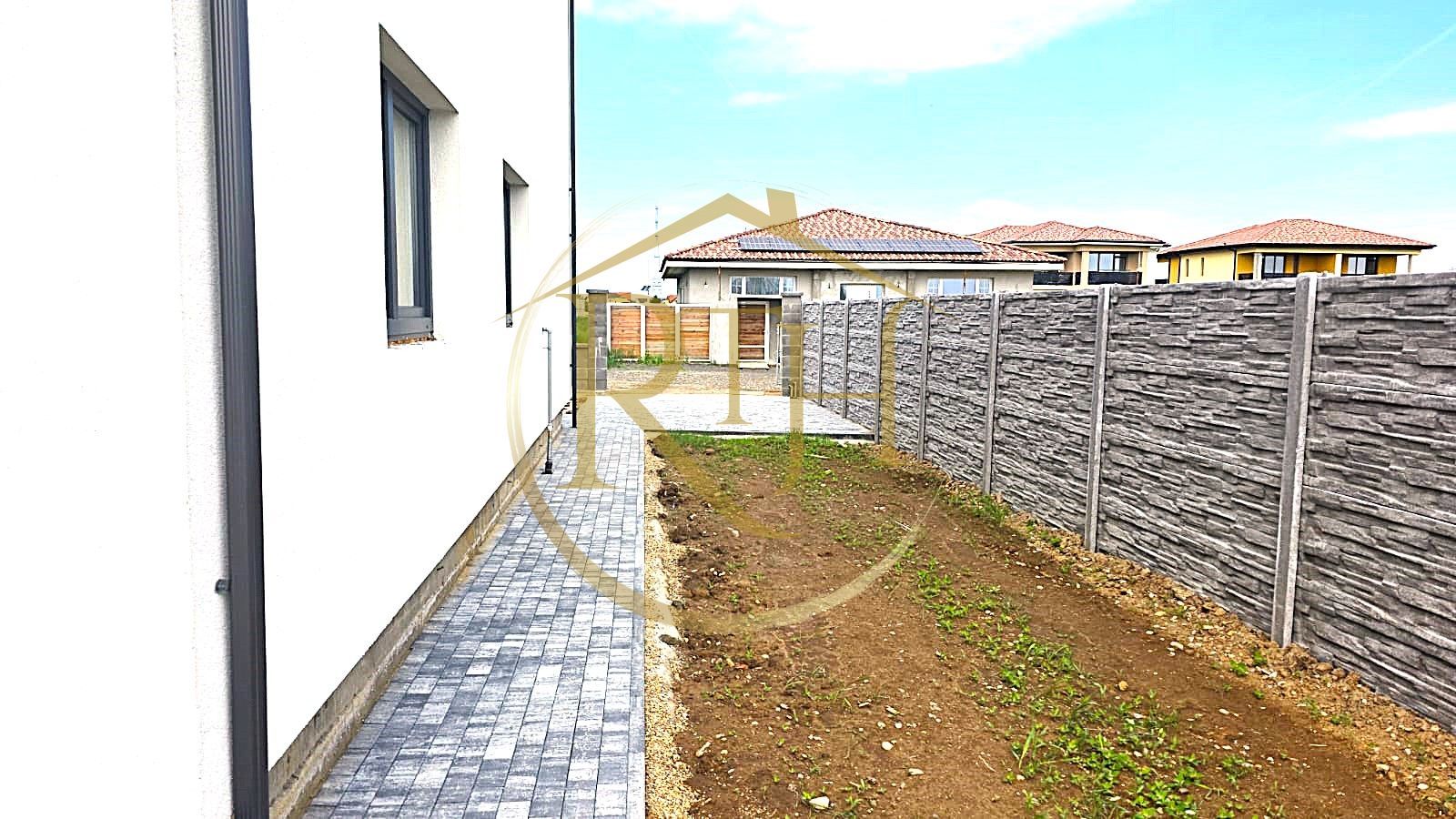 De vânzare - Duplex 5 camere  Mosnita Noua , comision ,,0'' - Poză 12