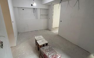 Apartament cu Grădină în Zona Centrală, Recent Renovate. - Poză 2