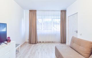 Casa zona centrala, curte individuala - Poză 2