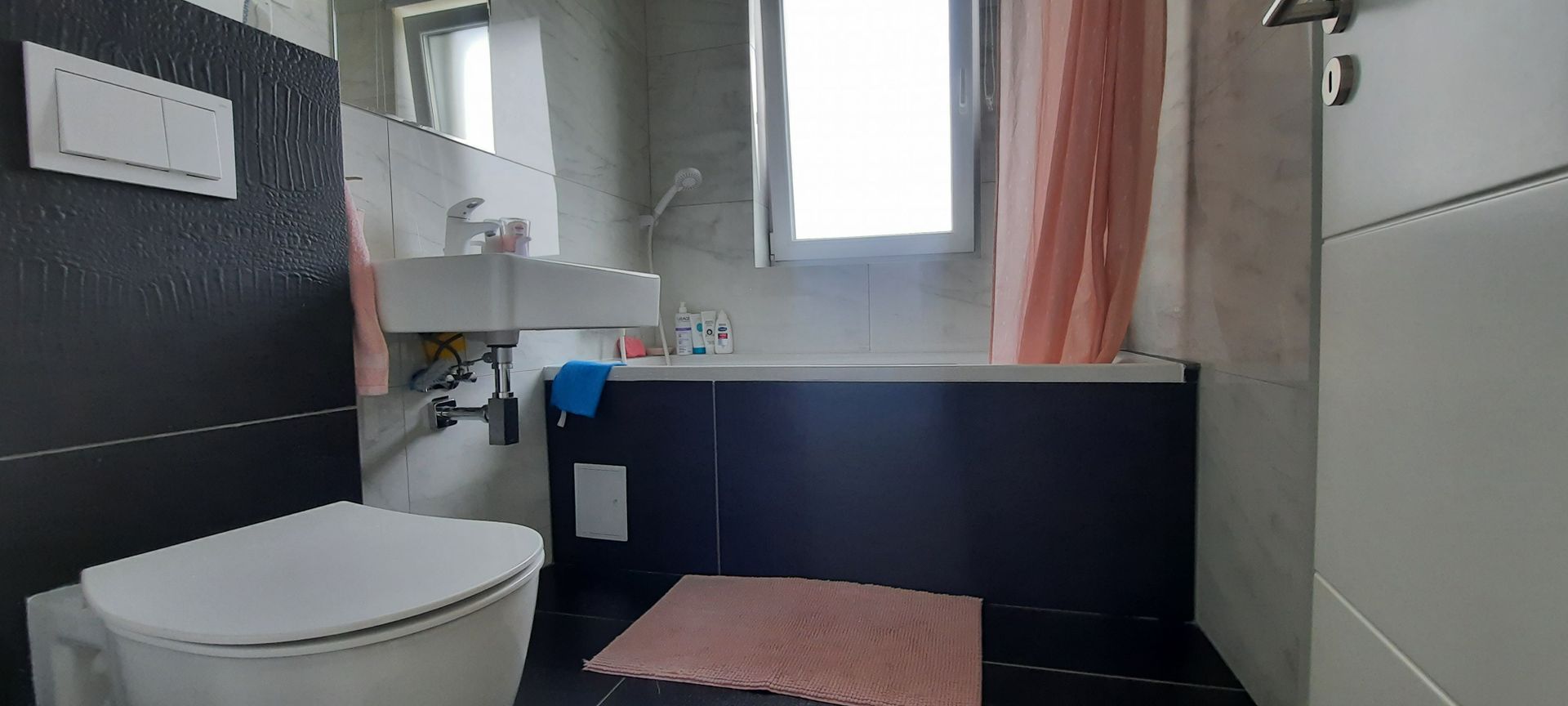 Apartament cu 2 camere si  2 locuri de parcare - Poză 11