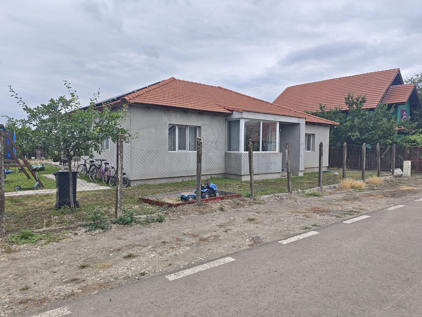 Individuala Parter Becicherecu Mic,4 Camere,2Bai,Panouri Fotovoltaice - Poză 2