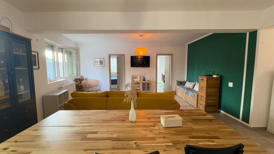 3 camere Semidecomandat | 2 bai | Parcare | Mobilat Utilat | Curte - Poză 7
