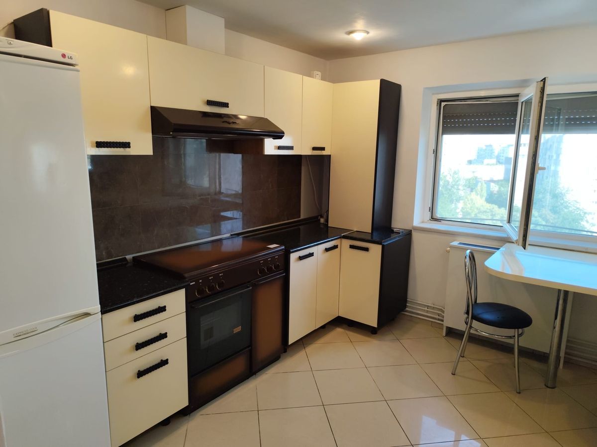 Apartament 3 camere, parțial mobilat, centrala, 2 băi, Mall Vitan - Poză 1