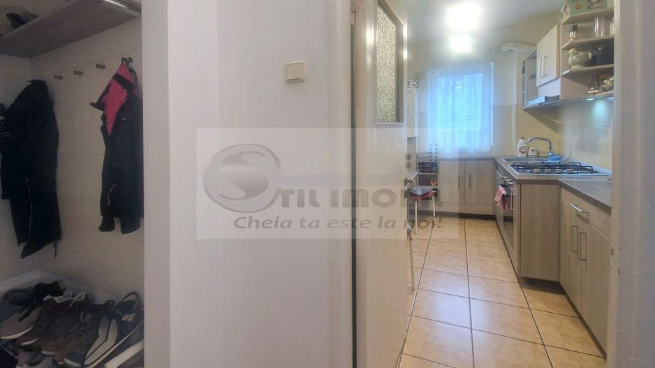 Apartament 3 camere SD, et. 2, Zimbru, mobilat și utilat 95.000 euro - Poză 10