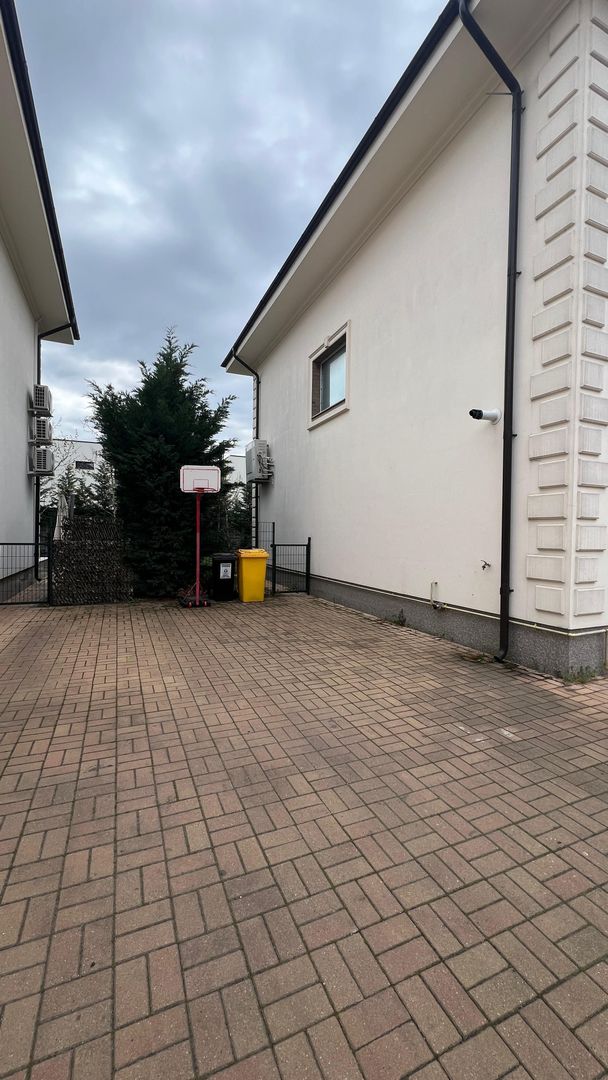 Vila individuala cu 5 camere Otopeni - Poză 17