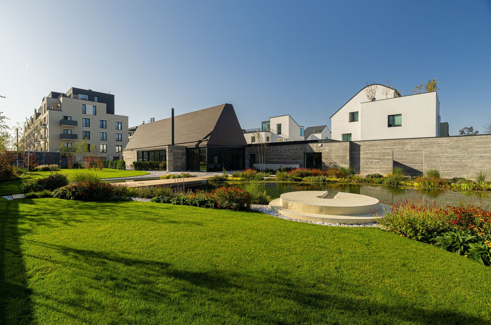 Avalon Estates - Poză 9