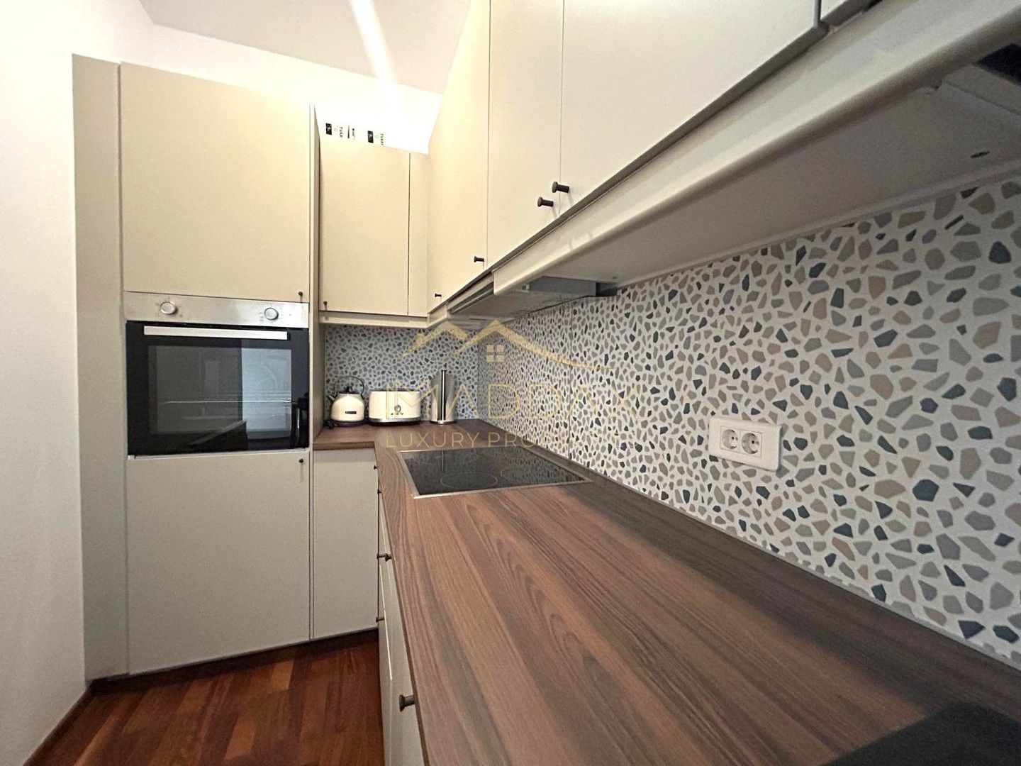 3 camere // 140mp // parcare si boxa // parc Herastrau // cartier Francez - Poză 27