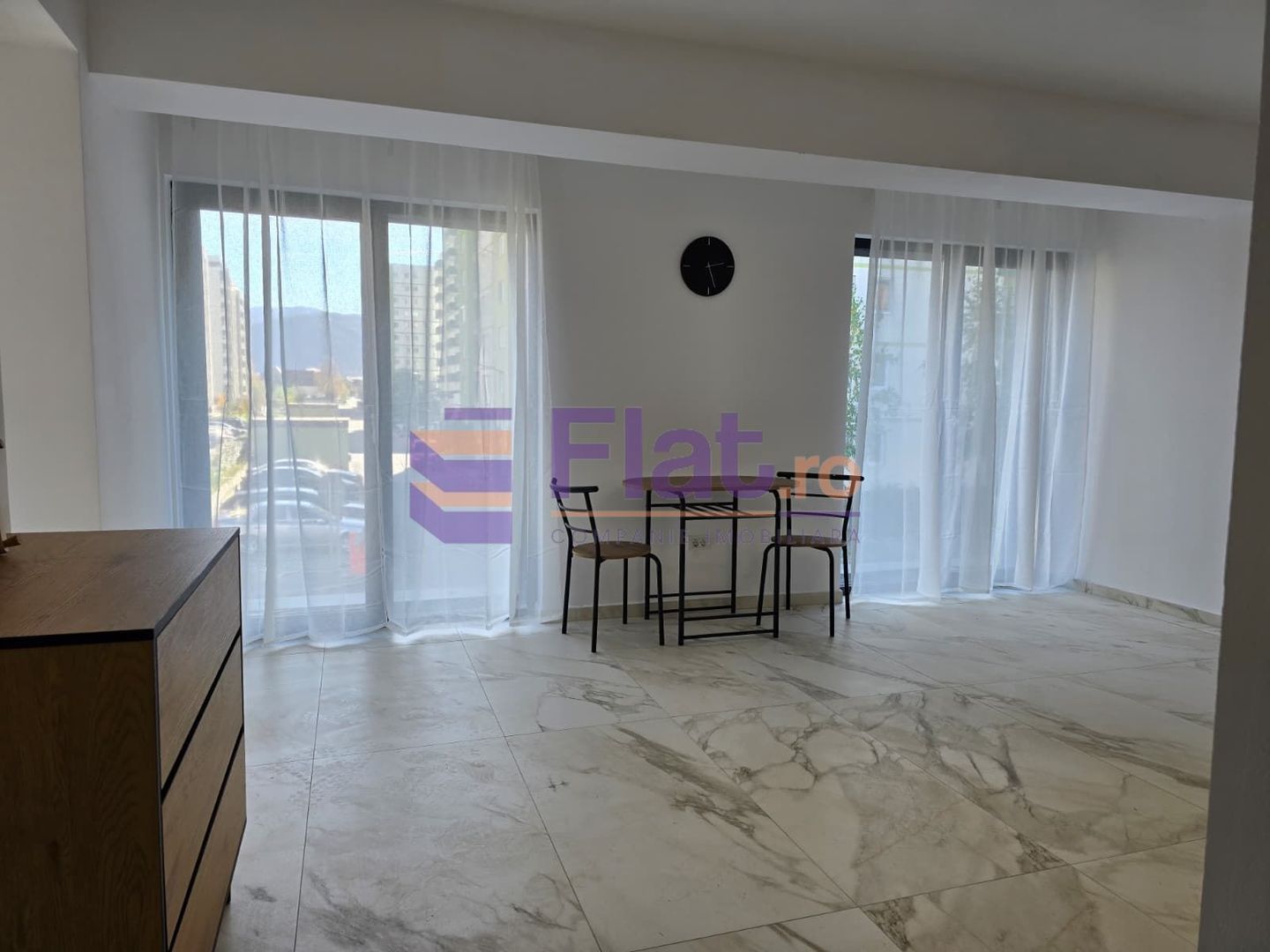 Garsonieră modernă, prima închiriere – Ioan Popasu 23, Coresi Tractoru - Poză 3