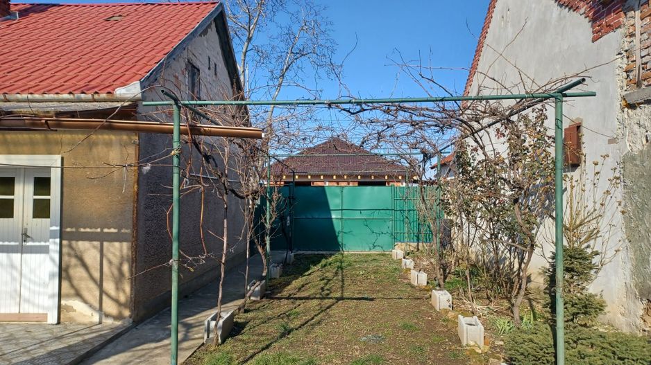 Casă Episcopia, teren 700 mp. 97 500 E (neg). Comision 0. - Poză 5